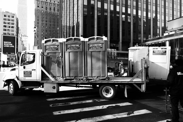 Best Construction site porta potty rental  in Flint, MI